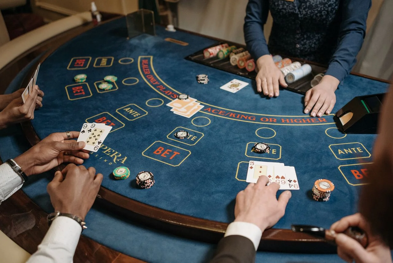 Bạn cần kết nối với Kucasino qua kênh nào?